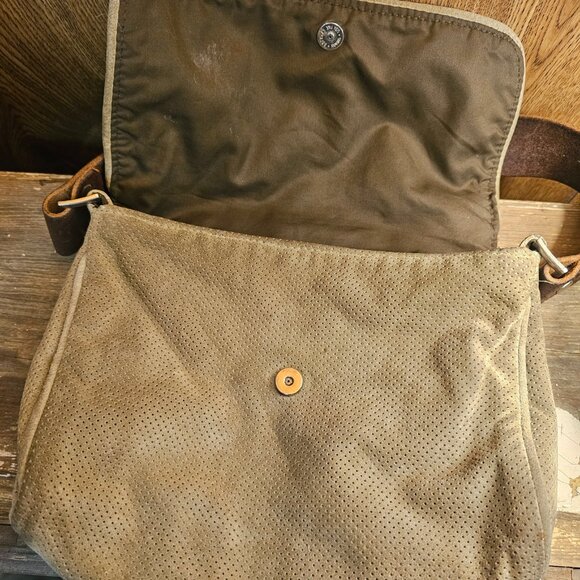 Tylie MAlibu purse - Picture 3 of 9